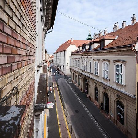 Gold Apartment - Győr Esterno foto