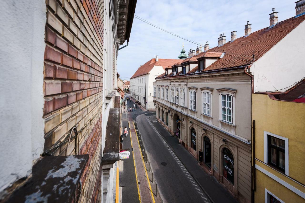 Gold Apartment - Győr Esterno foto